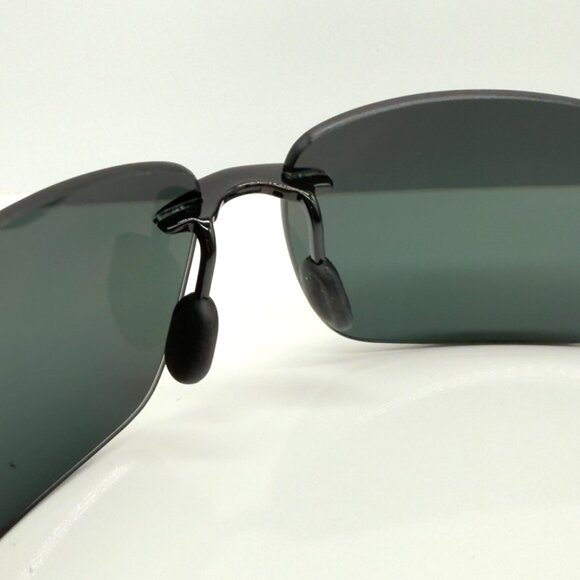 Maui Jim 422-02 Breakwall Sunglasses Black Frame Grey Polrized Lenses Sport Case - Picture 9 of 11